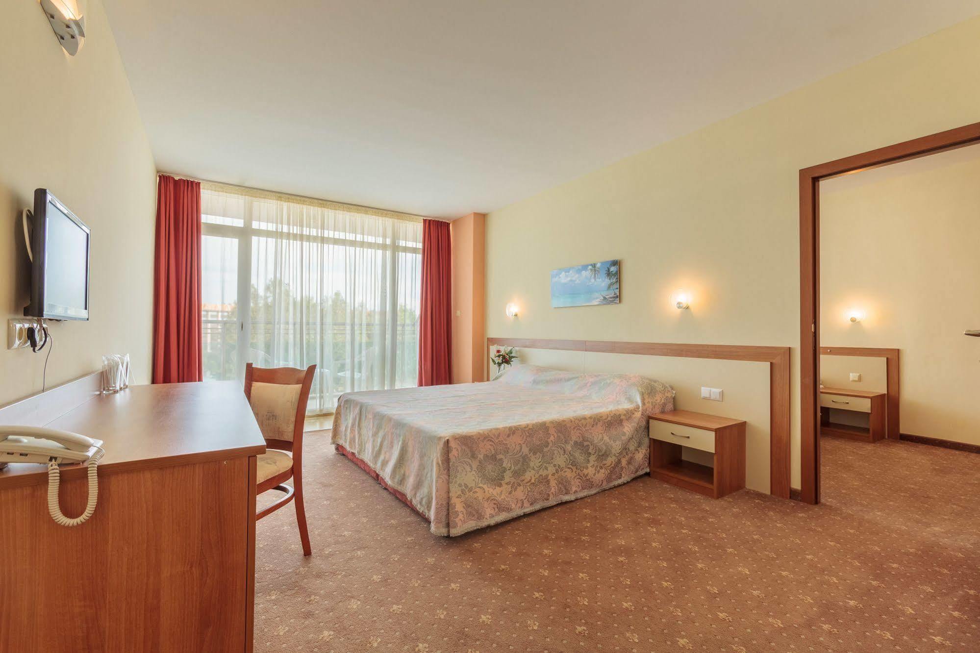 Hotel Riagor サニービーチ エクステリア 写真